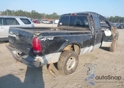 2002 Ford F-250 Lariat/Xl/Xlt z USA, uszkodzony, nr VIN 1FTNW21F22EC74115